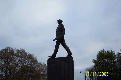Statue af Charles de Gaulle